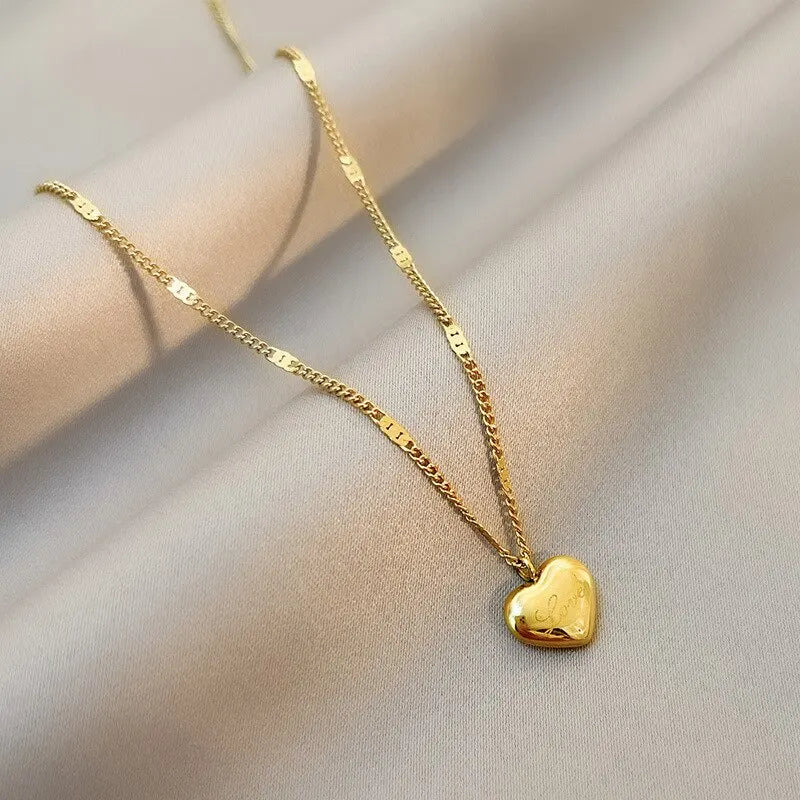 Peach Heart Collarbone Chain – Elegant Holiday Gift