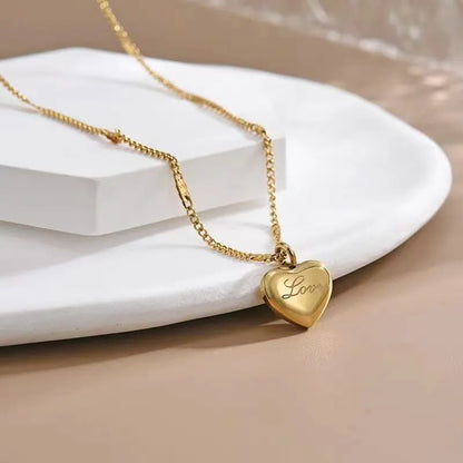 Peach Heart Collarbone Chain – Elegant Holiday Gift